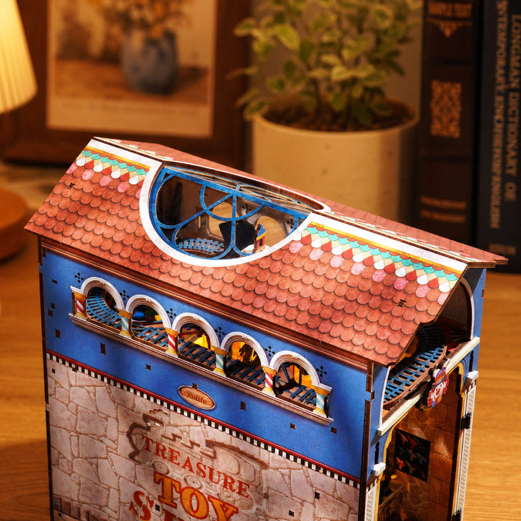 Wooden-Town Treasure Toy Shop 3D wooden book nook kit – image 6 of 6