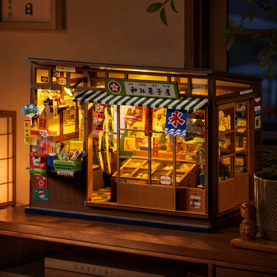 Wooden-Town Nostalgic Corner Shop 3D wooden book nook kit – image 5 of 8