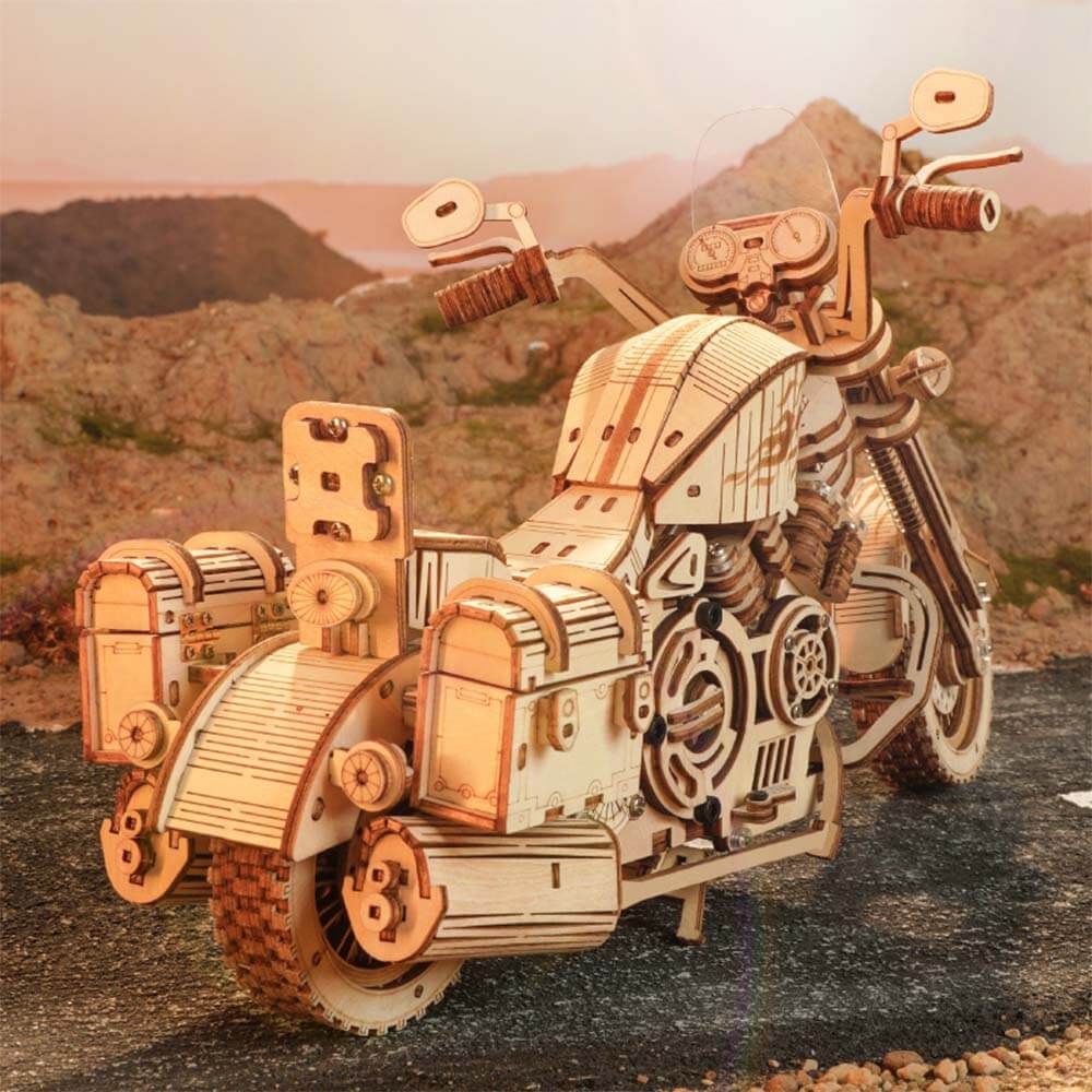 Cruiser Motorcycle Wooden Model Kit — Natural Wood, Wind-Up Engine – view 8