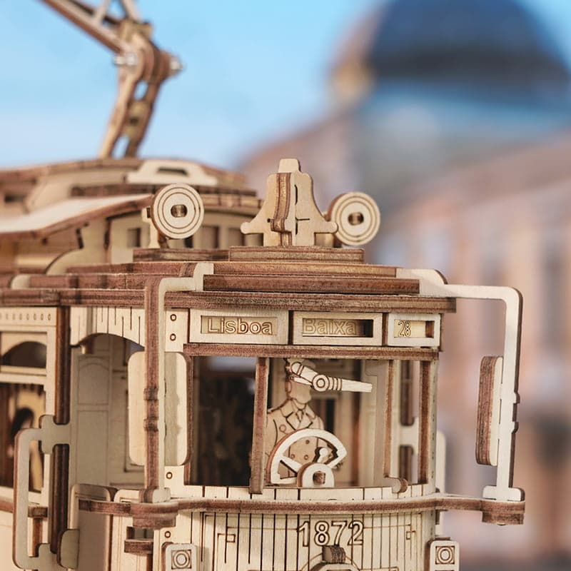 Classic City Tram Model – 1:24 Scale Wooden Mechanical Puzzle