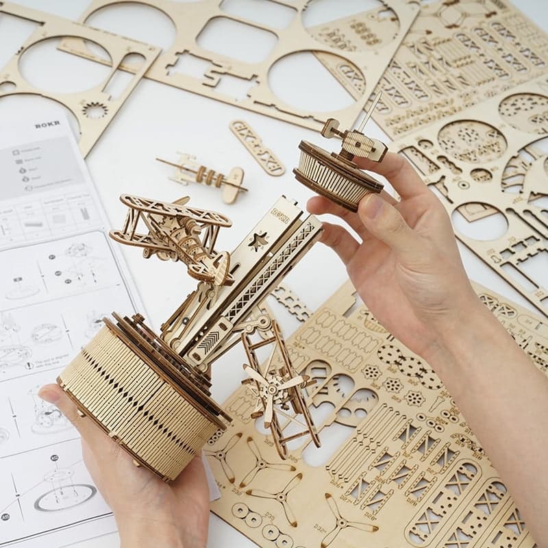 Air-Control Tower Music Box — Birch Plywood Wind‑Up Model with Moving Airplanes