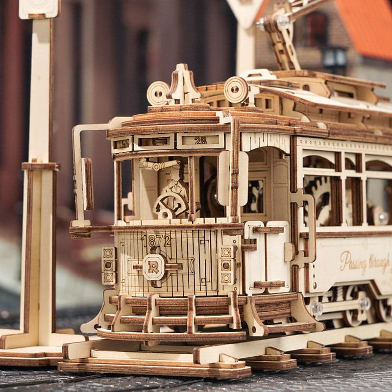Classic City Tram Model – 1:24 Scale Wooden Mechanical Puzzle