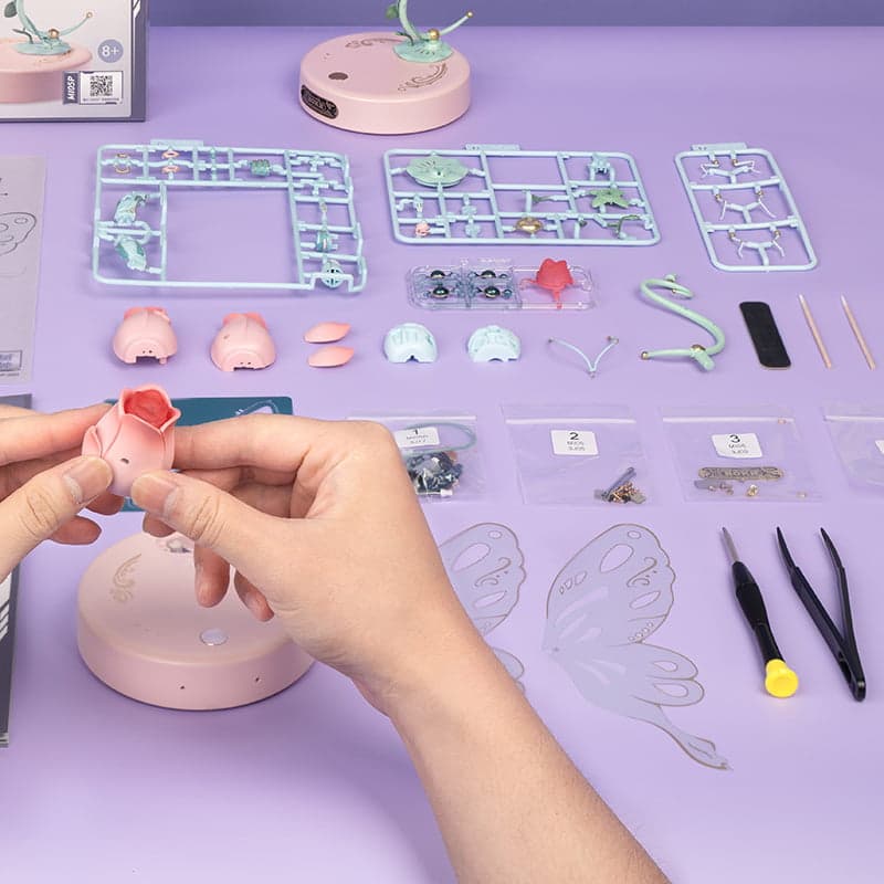 Mechanical Butterfly Model – Educational Decorative Piece with LED Lights