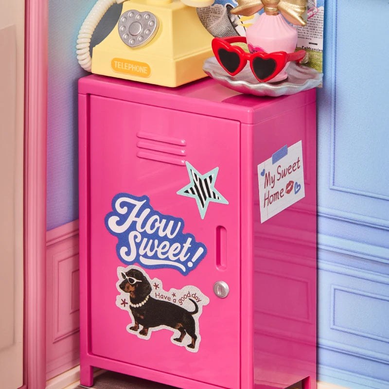 Wooden-Town Bedroom Pop Miniature Room Kit – pink locker with rotary phone and heart sunglasses