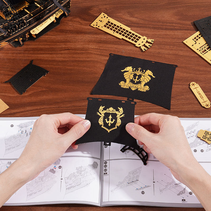 3D Wooden Pirate Ship Model – Seahorse-Bark Puzzle – view 4