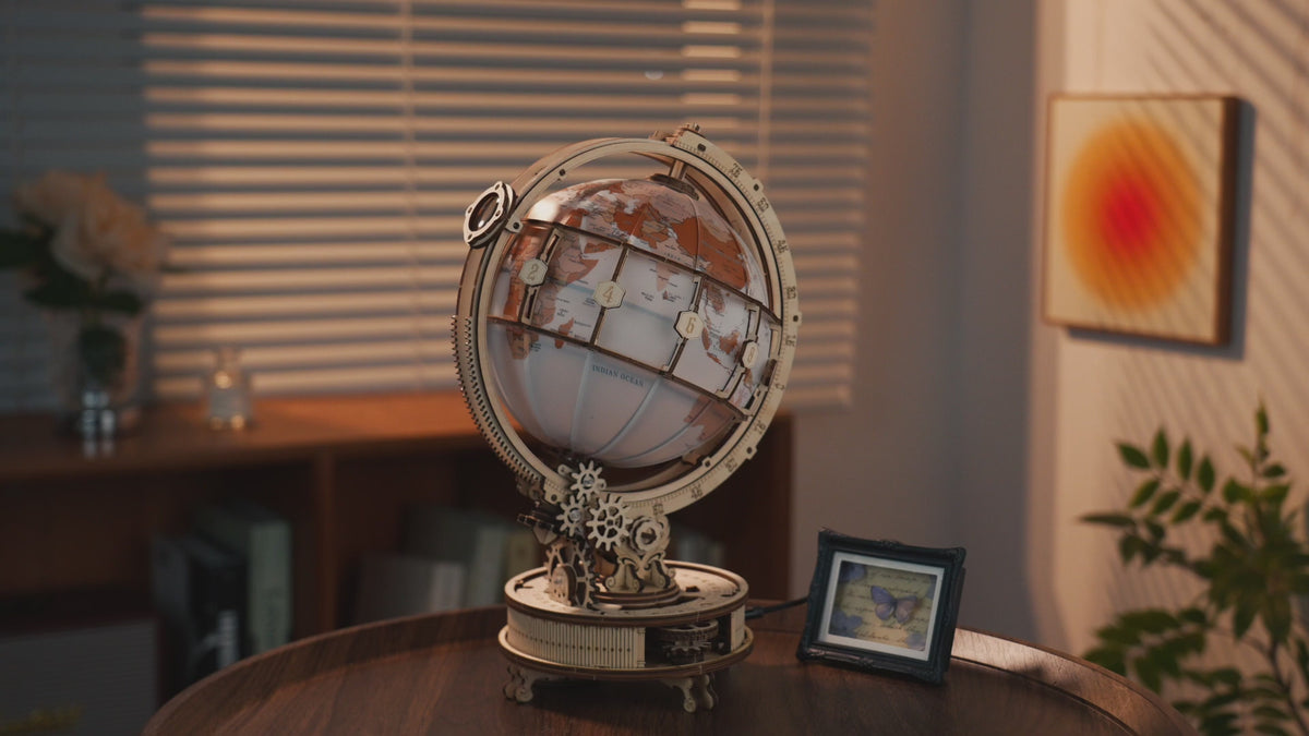 Video Wooden-Town - Luminous Globe 3D Wooden Puzzle Kit with LED Light