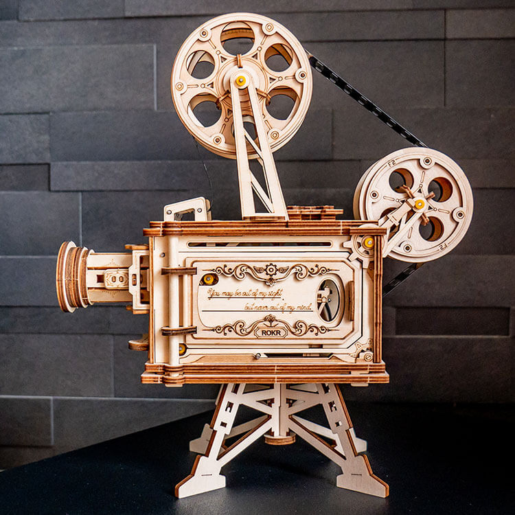Vintage Vitascope Wooden Projector Kit — Natural Plywood Hand‑Crank – view 2