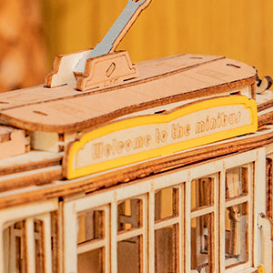 San Francisco Tramcar Model Kit — Yellow Plywood, 145 Pieces – view 3