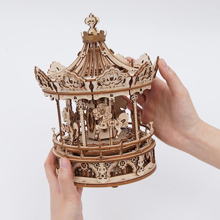 Romantic Carousel — Light Wood Mechanical Music Box (Plywood, Winding) – view 4