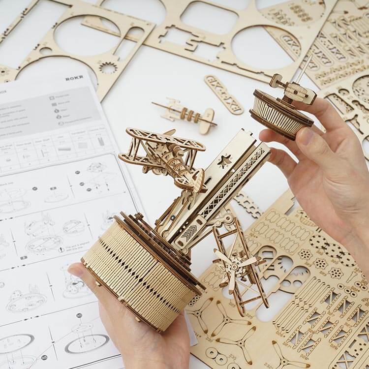 Air-Control Tower Music Box — Birch Plywood Wind‑Up Model with Moving Airplanes