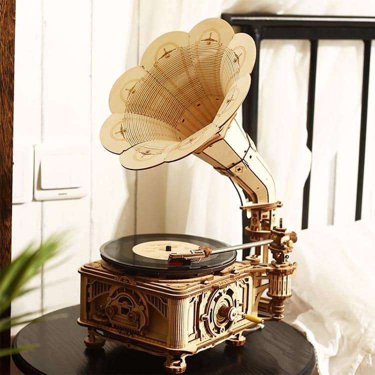Classic Light Wood Gramophone Kit — USB Motor, Plywood, 424 pcs – view 11