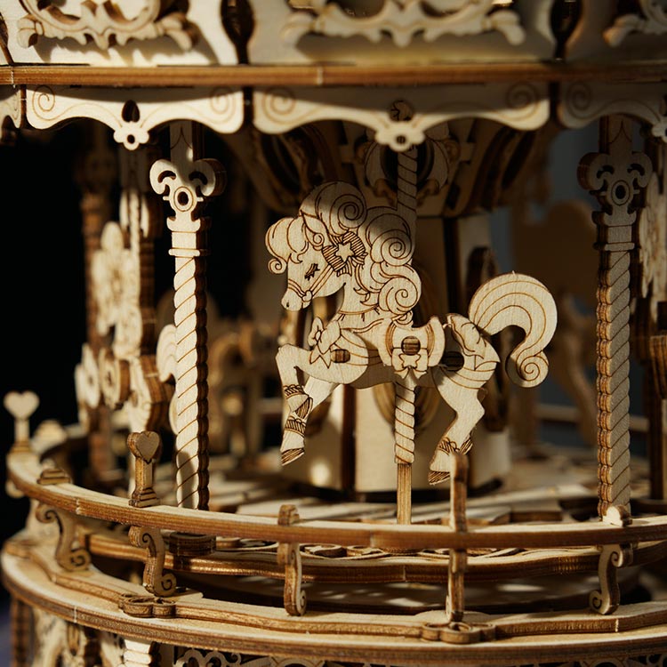 Romantic Carousel — Light Wood Mechanical Music Box (Plywood, Winding) – view 9