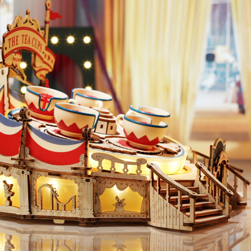 Tilt-A-Whirl Wooden Tea Cups Model – view 6