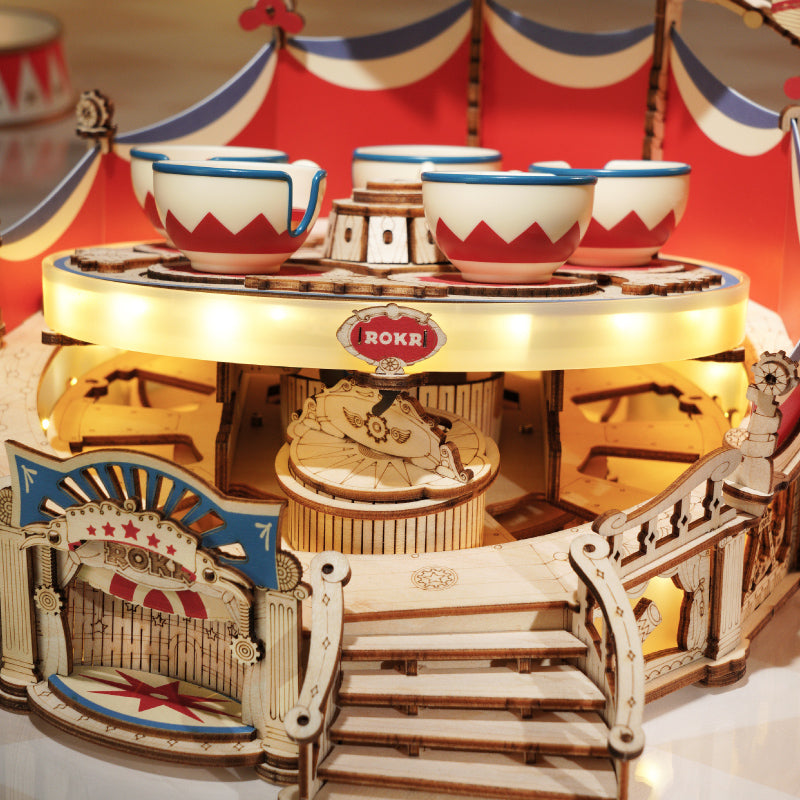 Tilt-A-Whirl Wooden Tea Cups Model – view 9