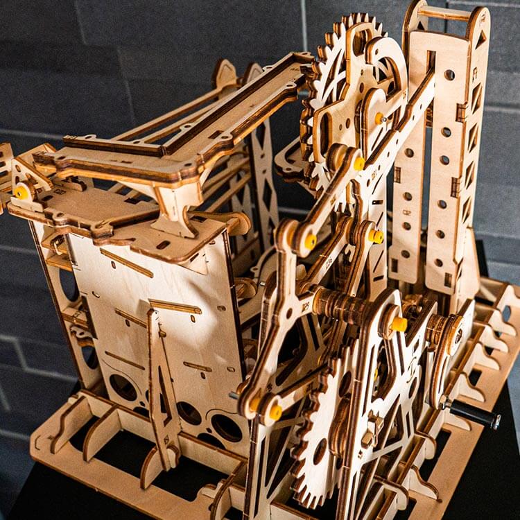 Lift Climber — Wooden Marble Run Kit (Natural Beige Plywood) – view 8